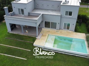 Casa · 353m² · 5 Ambientes · Casa en Venta en Estancias del Pilar, Pilar, G. B. a. Zona Norte