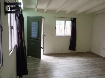 Departamento de 1 ambiente, Flores · Monoambiente en Alquiler