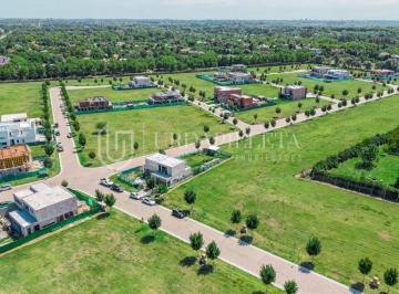Terreno · 640m² · Terreno en Venta en Los Cardos Pilar