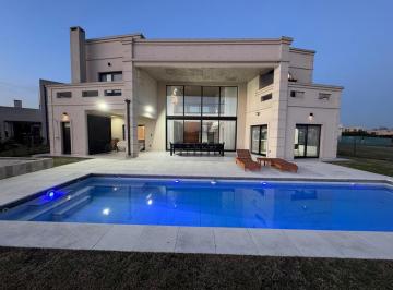 Casa · 245m² · 4 Dormitorios · 1 Cochera · Casa Barrio Cerrado El Cantón - Golf - Maschwitz - Escobar