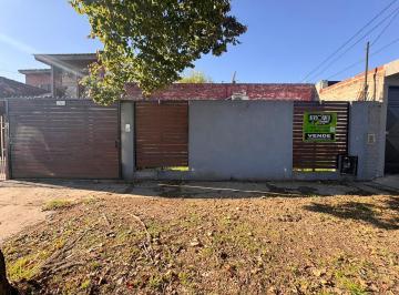 Casa · 120m² · 3 Ambientes · 2 Cocheras · Casa 3 Ambientes - San Antonio de Padua Apto Credito!