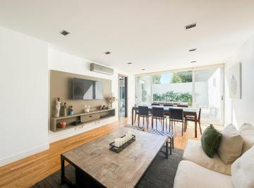Casa · 237m² · 5 Ambientes · Casa en Alquiler de 4 Plantas, con Jardín y Pileta - Olivos, Vicente López