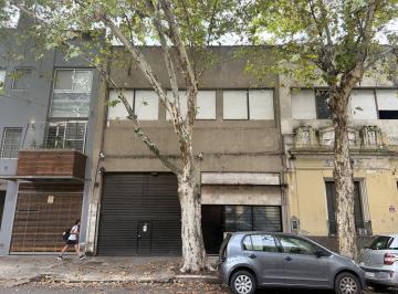 Local comercial · 500m² · 2 Cocheras · Local en Villa Crespo