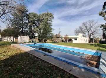 Quinta vacacional · 350m² · 6 Ambientes · 1 Cochera · Quinta en Concepcion del Uruguay, Entre Ríos