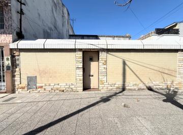 Casa · 126m² · 3 Ambientes · Casa en Venta Piñeyro