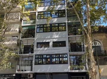 Departamento · 74m² · 3 Ambientes · Venta Departamento 3 Ambientes Boedo Frente con Balcones