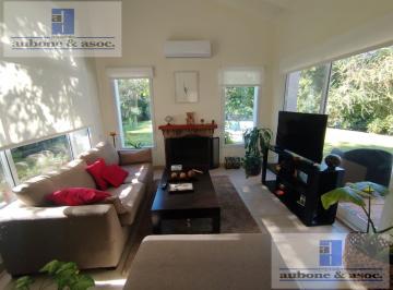 Casa · 150m² · 3 Dormitorios · 2 Cocheras · C. C. Los Cardales Casa 3 Dorm 1 Lote Pileta Alquiler Anual Pago Adelantado!!!