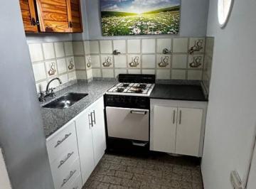 Departamento · 42m² · 2 Ambientes · Departamento en Venta en Lanús Oeste, Lanús, G. B. a. Zona Sur