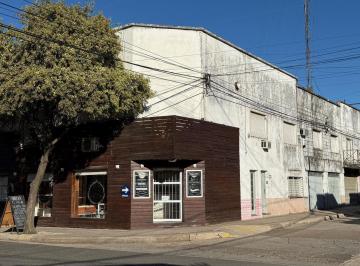 Local comercial · 544m² · 6 Ambientes · Locales, Dptos, Cocheras en Excepcional Esquina.