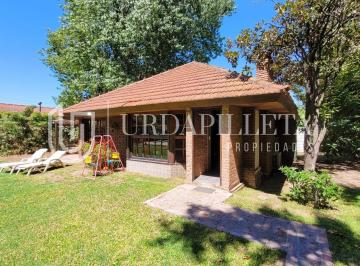 Casa · 94m² · 4 Ambientes · 3 Cocheras · Casa en Venta en Mapuche C. C