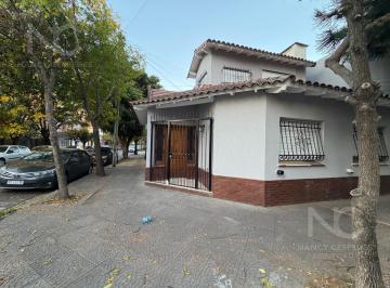Casa · 120m² · 4 Ambientes · Casa en Alquiler Quilmes Centro