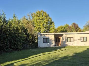 Quinta vacacional · 130m² · 4 Ambientes · Casa Quinta en Venta en Comarca del Sol, Exaltación de La Cruz, G. B. a. Zona Norte