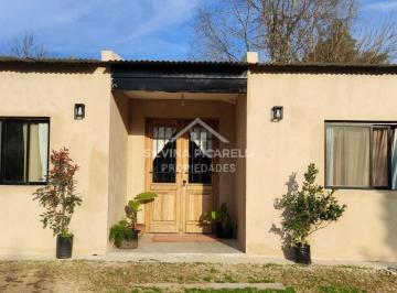 Quinta vacacional · 130m² · 4 Ambientes · Casa Quinta en Venta en Comarca del Sol, Exaltación de La Cruz, G. B. a. Zona Norte