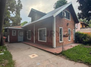 Casa · 142m² · 5 Ambientes · 1 Cochera · Venta de Casa en del Viso 5 Ambientes