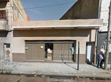 Local comercial · 220m² · Local - Sarandi