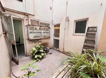 Departamento · 43m² · 2 Ambientes · 2 Ambientes Planta Baja Al Frente con Patio – Muy Luminoso – Bajas Expensas