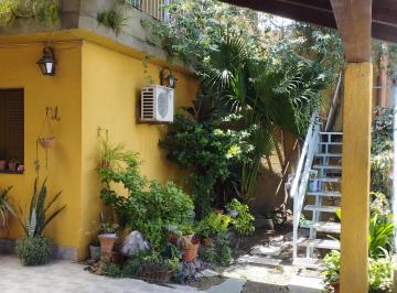 Casa de 4 ambientes, San Miguel de Tucumán · Casa en Venta en Saavedra Al 500 Sm de Tuc