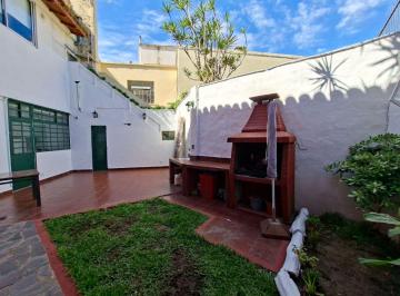 PH de 4 ambientes, Belgrano · Hermoso PH 4 Ambientes con Jardín Pura Luz!