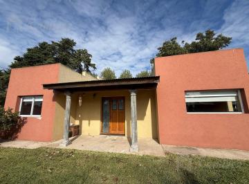 Casa · 600m² · 3 Ambientes · 1 Cochera · Casa de 3 Ambientes en Venta - Francisco Alvarez, Moreno
