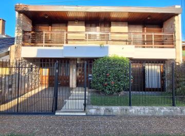 Imagen1 · Gran Chalet 4 Ambientes en Barrio San Jose