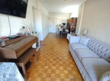 Departamento · 76m² · 4 Ambientes · Venta Departamento 4 Ambientes con Balcon Frente Luminoso