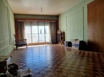 Departamento · 83m² · 3 Ambientes · Muy Buena Planta de 3 Ambientes con Dependencia en Excelente Ubicación - Contrafrente