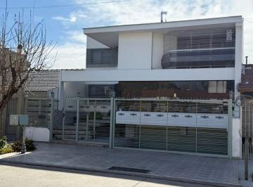 Casa de 5 ambientes, Dorrego · Casa en Venta en Dorrego