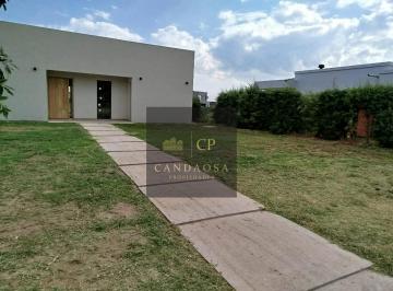 Casa · 160m² · 4 Ambientes · 4 Cocheras · Rbs. Casa en San Sebastian, Area 12