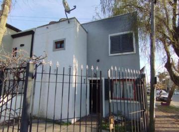 JSP-JSP-5100_2 · Venta de Casa, de 3 Dorm., Berisso