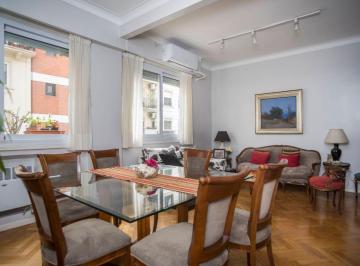 Departamento de 4 ambientes, Recoleta · Ayacucho y Juncal - 2 Dorm. - Piso Alto con Cochera