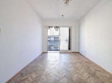 Departamento · 34m² · 2 Ambientes · Departamento 2 Ambientes en Caballito con Balcon Corrido