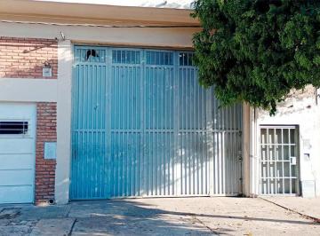 Bodega-Galpón · 398m² · 1 Ambiente · Amplio Galpon Comercial Ideal Ingreso Vehicular Olegario V. Andrade 2435