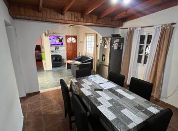 Casa de 7 ambientes, La Plata · Excelente Oportunidad! Casa + Monoambiente en un Excelente Precio Aceptaría Permuta por Departamento
