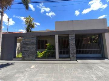 Casa · 139m² · 4 Ambientes · 2 Cocheras · Venta Casa Tres Dorm. Residencial America