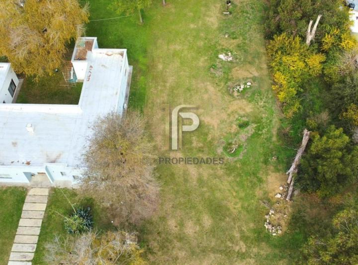 Terreno · 1600m²