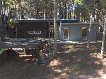 Casa · 180m² · 5 Ambientes · 1 Cochera · Casa en Venta en Villarobles Pinamar 5 Ambientes 4 Dorm.