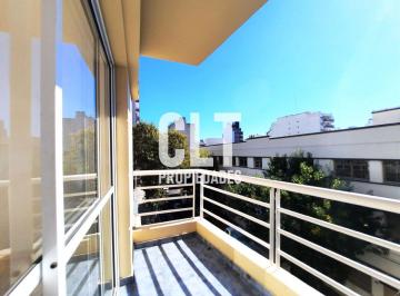 Departamento de 2 ambientes, Flores · 2 Amb (Ap/prof) Amplio, Luminoso (Flores)