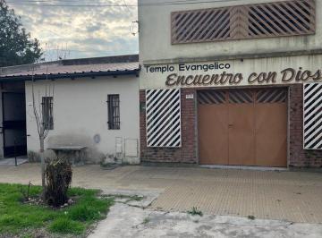 Casa · 197m² · 3 Ambientes · Casa en Venta en 9 de Julio con Galpon