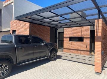 Casa · 100m² · 4 Ambientes · 1 Cochera · Duplex | 3 Dorm. | Barrio San Ignacio Village