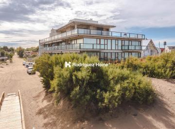 Departamento · 63m² · 3 Ambientes · 1 Cochera · Departamento en Monte Hermoso