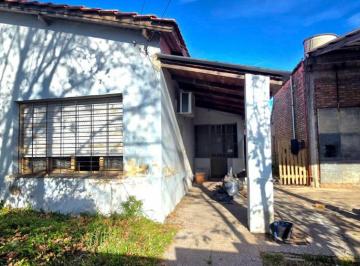 Casa de 4 ambientes, Lanús · Venta de Casa de 4 Amb a Reciclar (Oportunidad)