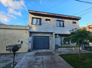 Casa · 120m² · 3 Ambientes · Casa en 2 Plantas con Parque Pileta y Cochera - Ramos Mejia