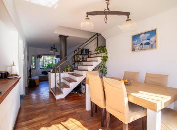 Casa · 116m² · 5 Ambientes · Casa Duplex 5 Amb con Suite y Playroom en Punta Chica
