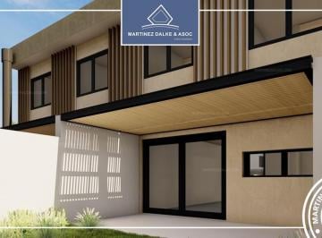 Casa · 112m² · 4 Ambientes · 1 Cochera · Duplex Tres Dorm. - Docta