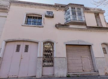 Casa · 210m² · 4 Ambientes · 1 Cochera · Venta Casa San Lorenzo 3600 3 Dorm 3 Baño Cochera - Oportunidad