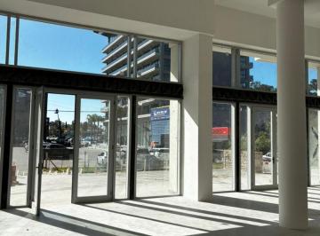 Local comercial de 3 ambientes, Ezeiza · Local en Alquiler | Edificio Gregorio Diaz