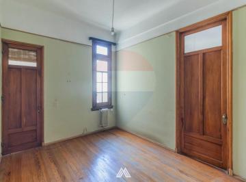 Departamento · 80m² · 6 Ambientes · Venta Apto 3 Dorm Edificio de Estilo Cordón