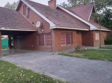 Casa de 6 ambientes, Berazategui · Hermosa Casa Quinta en Venta