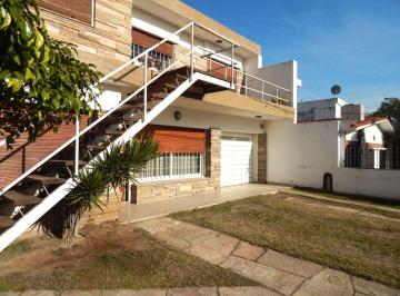 Casa de 8 ambientes, Córdoba · Casa + Depto en Parque San Vicente