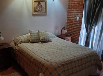 Casa · 100m² · 4 Ambientes · Casa en Alquiler Temporal - 3 Dorm. 3 Baños - Pinamar